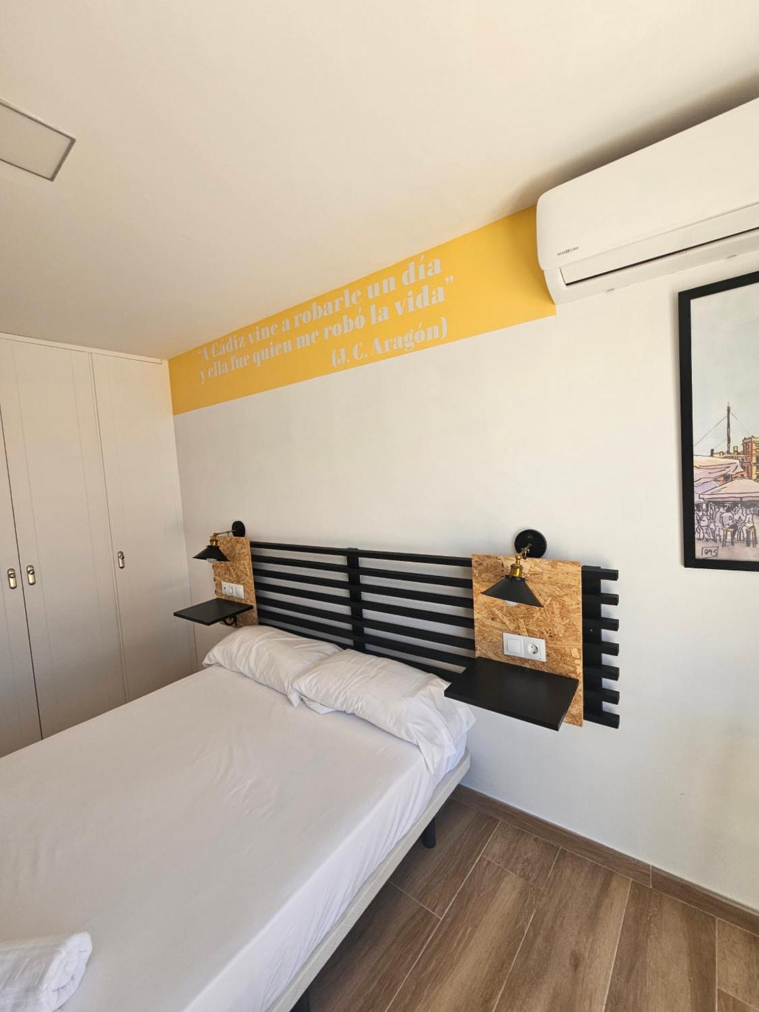 Apartamentos Plaza Santo Domingo Cadiz Dış mekan fotoğraf