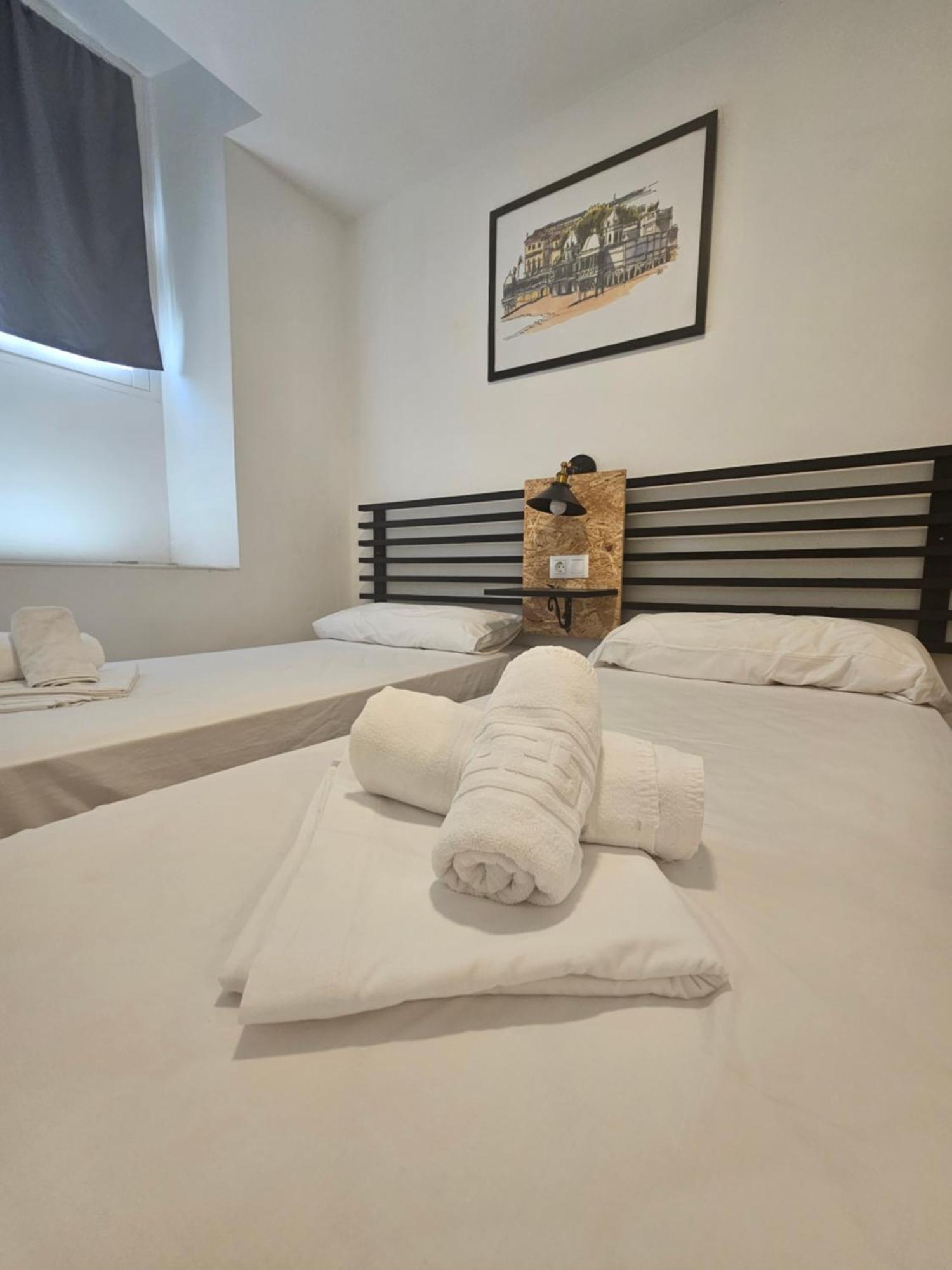Apartamentos Plaza Santo Domingo Cadiz Dış mekan fotoğraf
